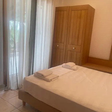 Superior, Comfortable Seaside With Amazing View Dom wakacyjny Siviri