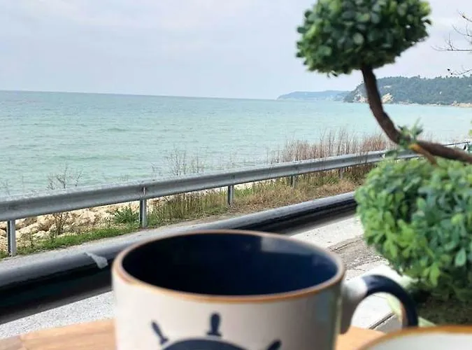 Superior, Comfortable Seaside With Amazing View Siviri