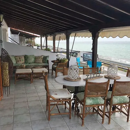 Semesterbostad Superior, Comfortable Seaside With Amazing View *