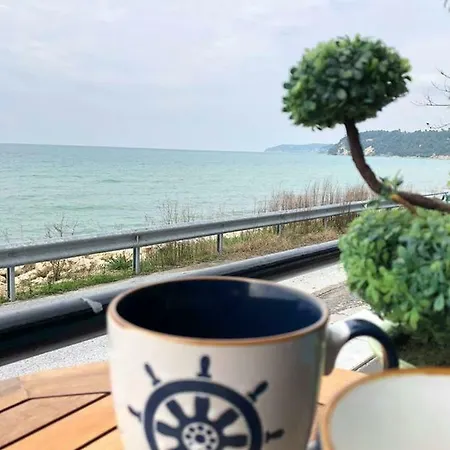 Superior, Comfortable Seaside With Amazing View Siviri