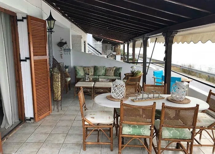 Hébergement de vacances Superior, Comfortable Seaside With Amazing View *